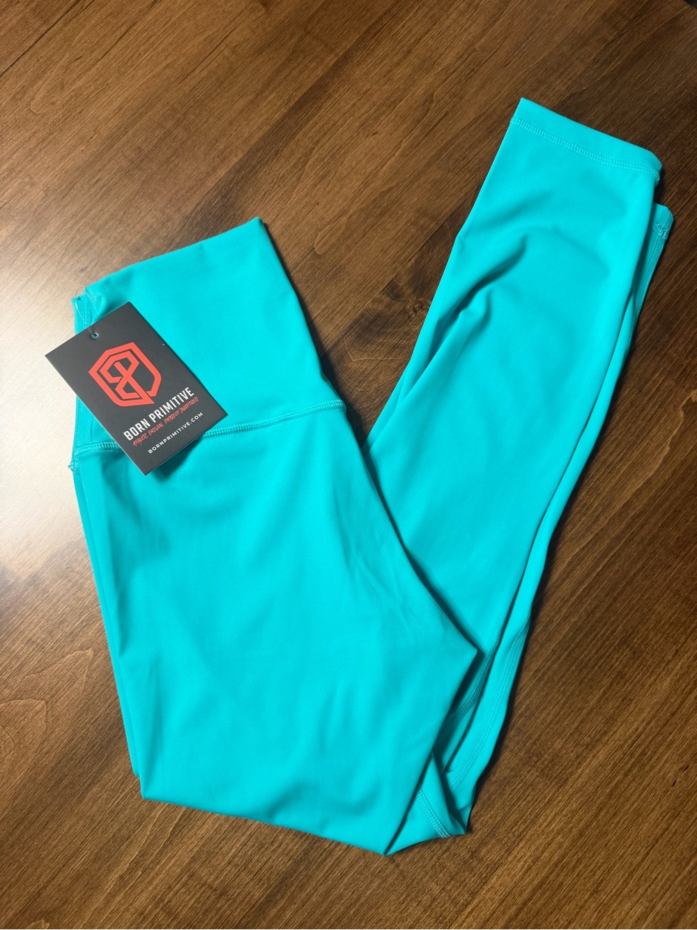 Born Primitive your go to leggings 2.0. 7/8. Medium